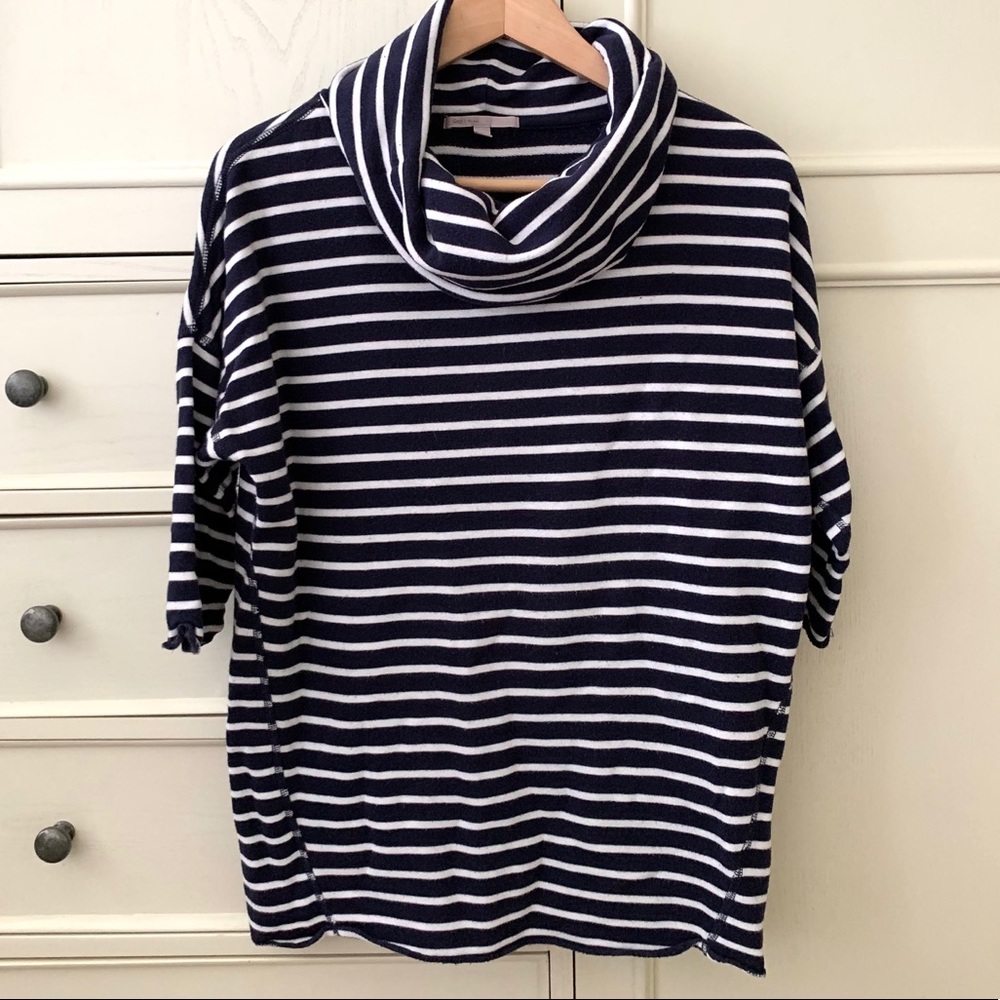 Gap 3/4 sleeve cowl neck sweatshirt